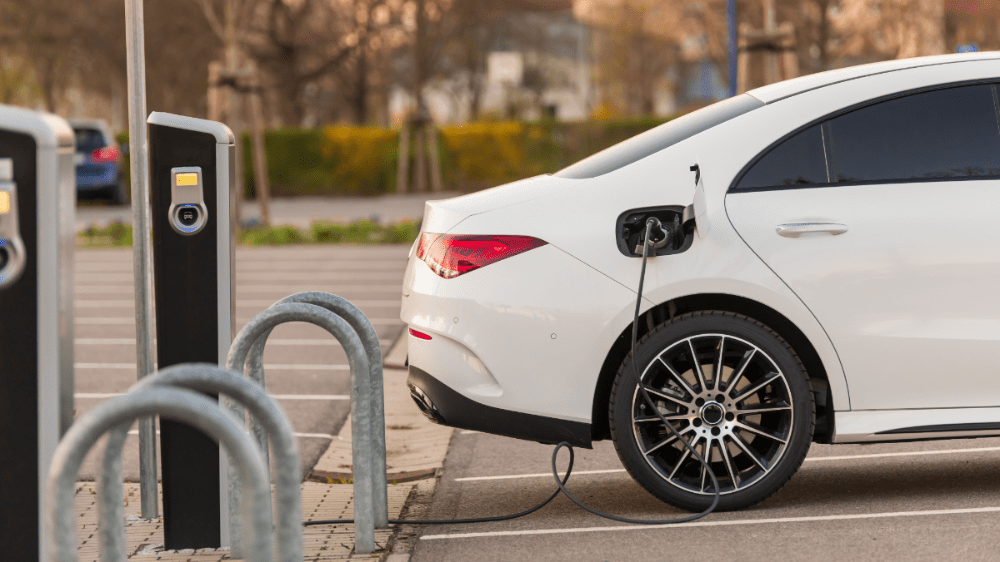 Slovensko je na chvoste rebríčka elektromobility. Odborníci radia, ako to zmeniť