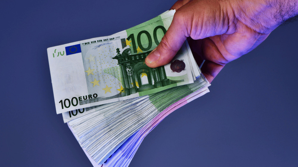 Ako zarobiť 100 000 eur: Návod pre vás