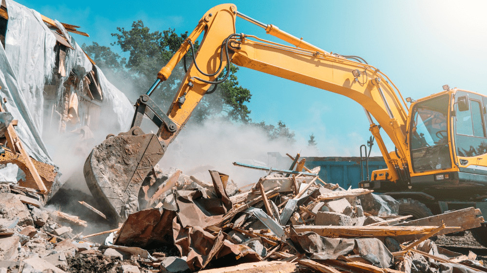 Čierne stavby by mohli získať kontroverznú amnestiu. Ide o papalášizmus?