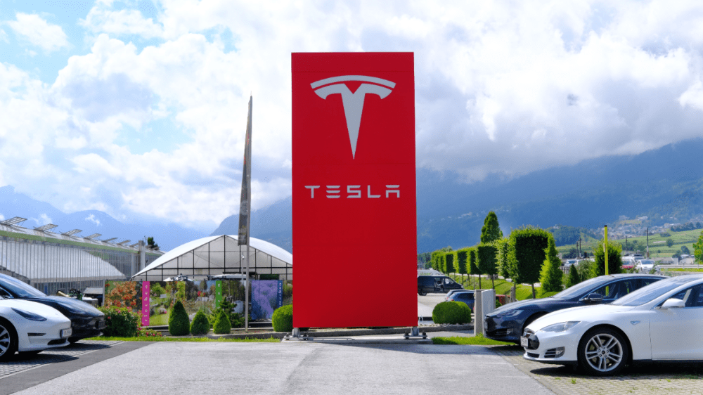 Tesla čoskoro predstaví svoje vozidlo budúcnosti