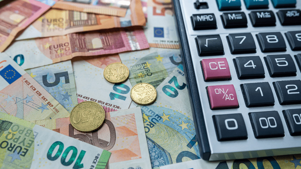 Dobrá správa pre dlžníkov. Štát im zadarmo poskytne žiadané služby