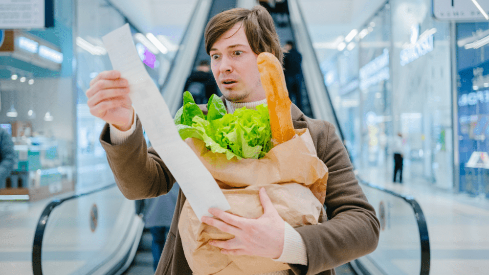 Inflácia na Slovensku výrazne klesla. Za niektoré produkty však platíme o dosť viac