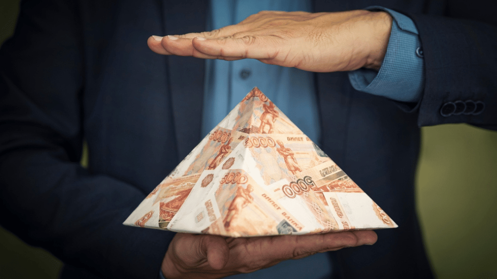 Pyramídová schéma: Ako funguje