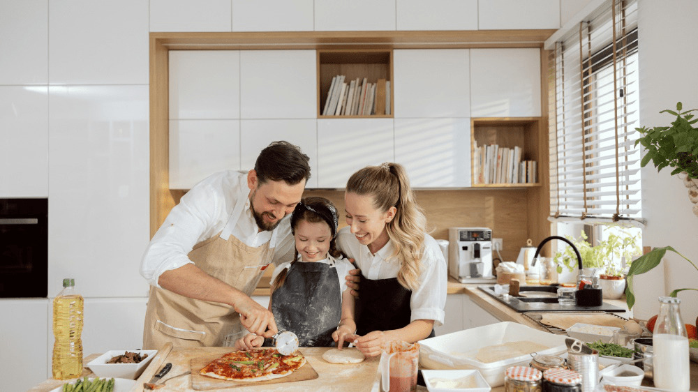 Známy predajca kuchýň končí. Takto postupujte, ak ste jeho zákazníkom