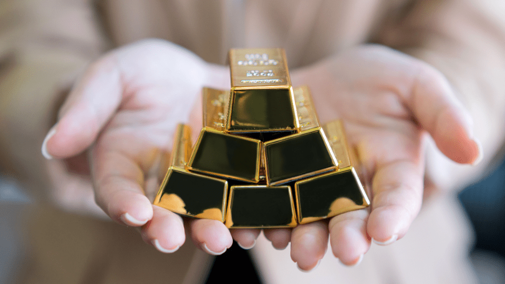 Cena zlata opäť rastie. Investorov potešili dobré správy