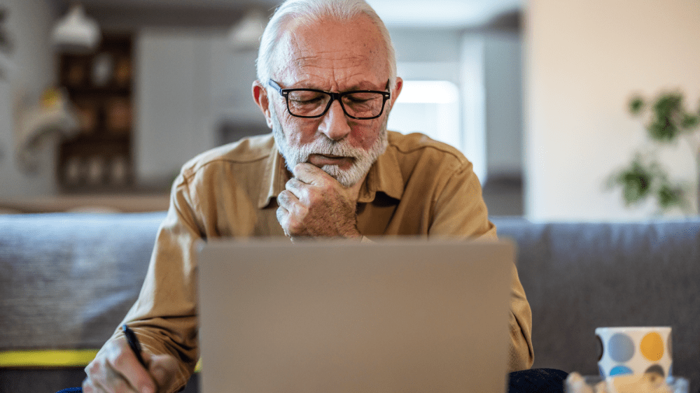 Ak chcete ísť do dôchodku, k žiadosti nesmiete zabudnúť priložiť tieto doklady