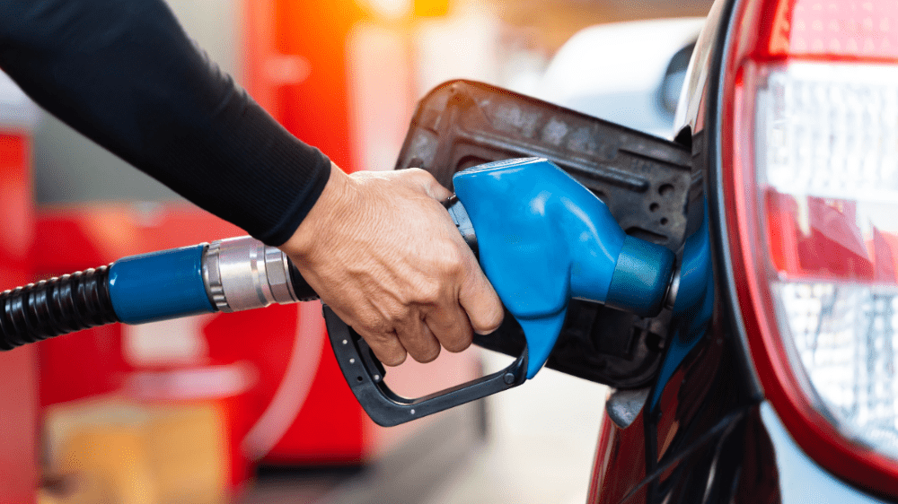 Slovenskí motoristi sa radujú. Ceny palív opäť klesli