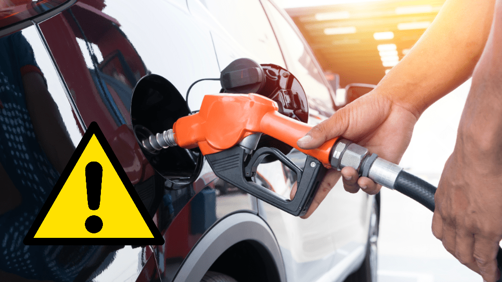 Nebezpečnú chybu pri tankovaní robí takmer každý vodič. Môže spôsobiť „katastrofu“