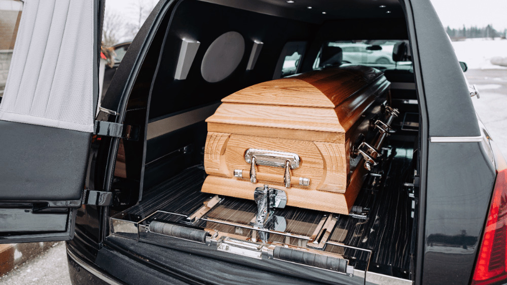 Vyšší príspevok na pohreb: Pozostalí dostanú o 120 eur viac