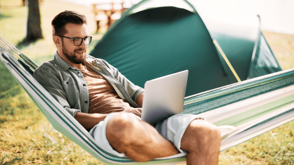 Potrebujete v lete dáta navyše? Slovenskí operátori ponúkajú rôzne balíčky, niektoré dokonca zadarmo