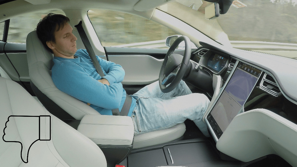 Majú uľahčiť život, no nikto ich nevyužíva. Ktoré vychytávky v autách sú zbytočné?