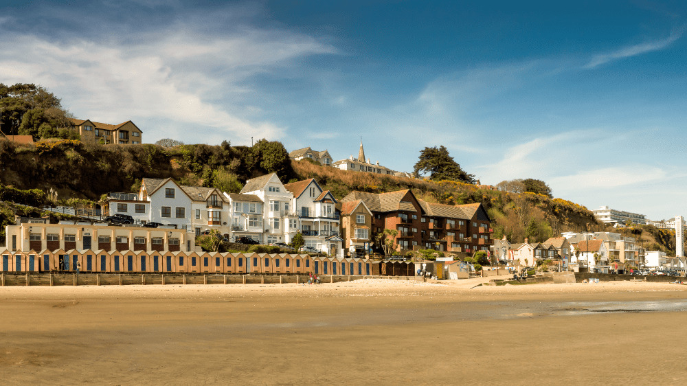 Nehnuteľnosť za cenu obeda? Draží sa dom za 12 eur, skrýva však jedno veľké „ale“