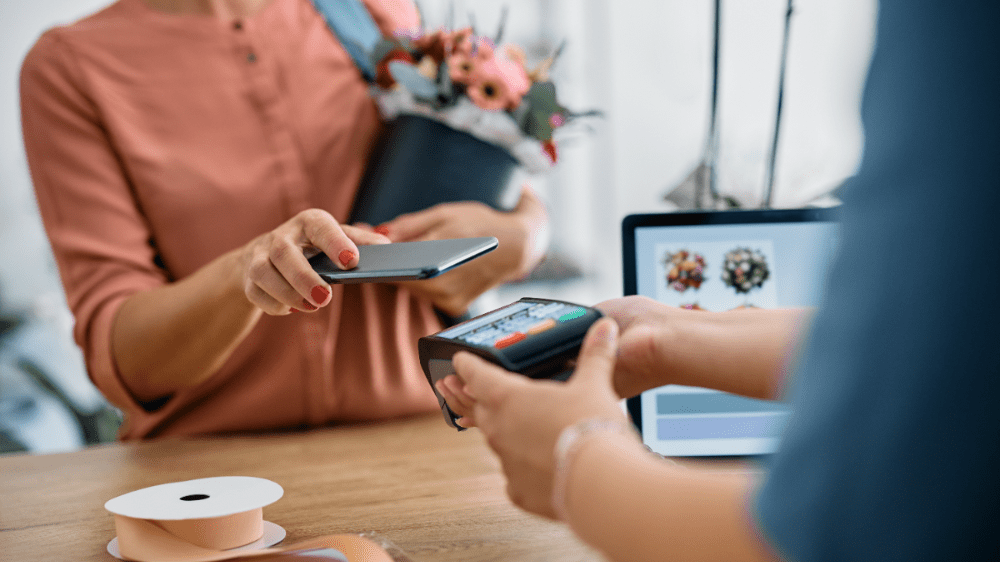 Podnikatelia zúria: Nové pravidlá bezhotovostných platieb im zaistia náklady navyše