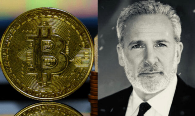 Známy kritik tvrdí, že Bitcoin sa môže prepadnúť až na 15 000 dolárov