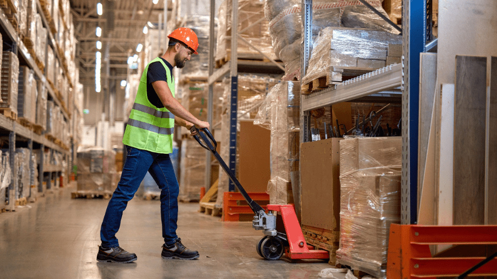 Príplatky za prácu v roku 2025. Koľko dostanú Slováci za prácu v nedeľu či nočnú