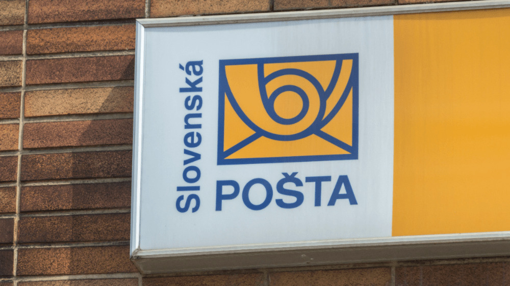 Slováci si siahnu hlbšie do peňaženiek. Pošta zavádza vyššie poplatky za služby