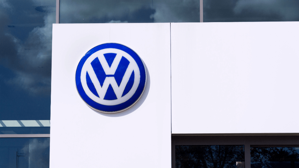 Problémy európskych automobiliek výrazne zosilneli. Volkswagen musí prepúšťať