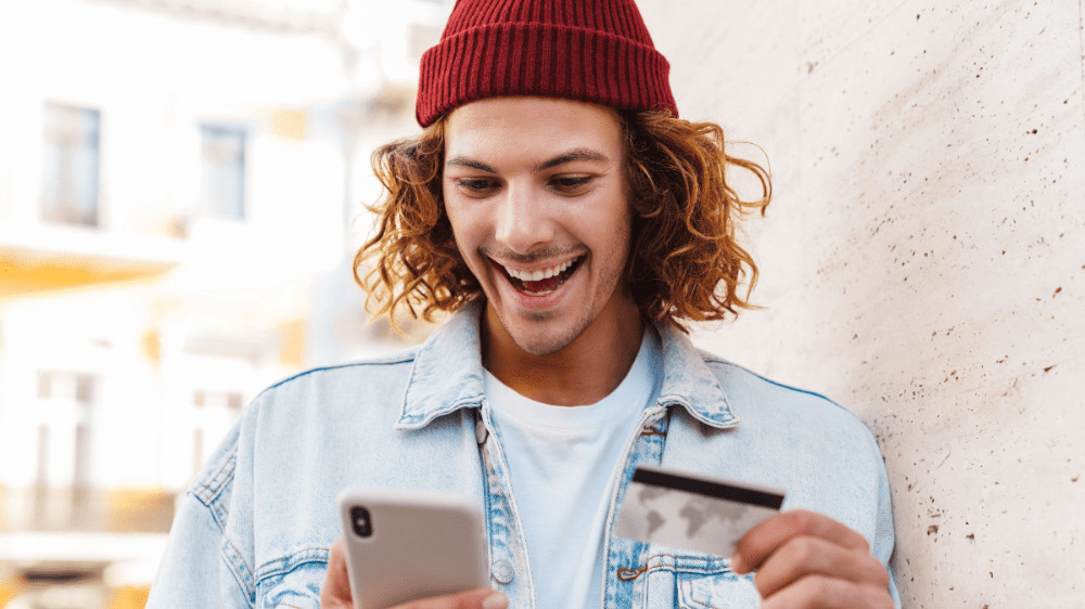 Tisícky mladých Slovákov môžu využívať bankové účty zadarmo. Ktoré banky ich ponúkajú?