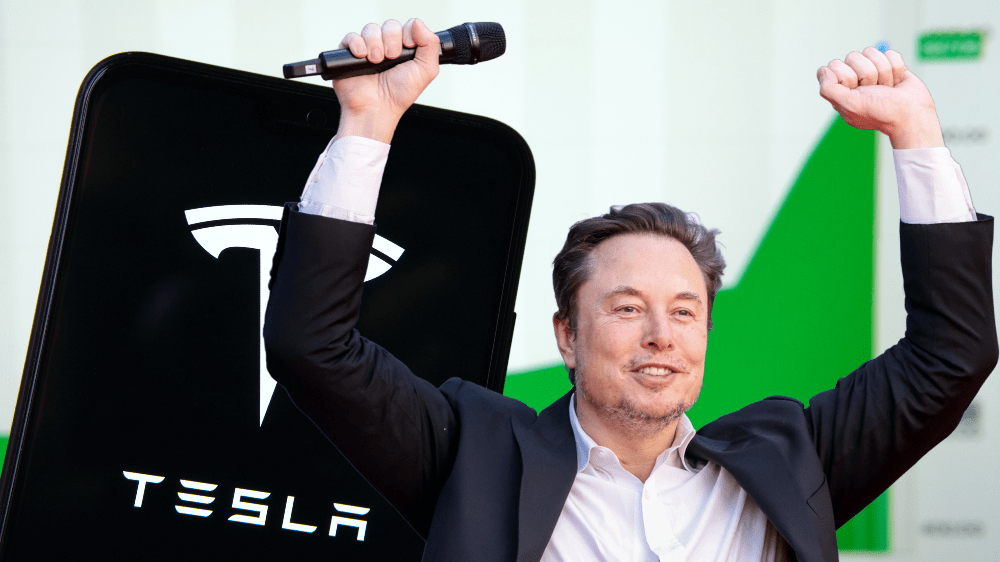 Akcie Tesly po voľbách rastú. Elon Musk zarobil miliardy