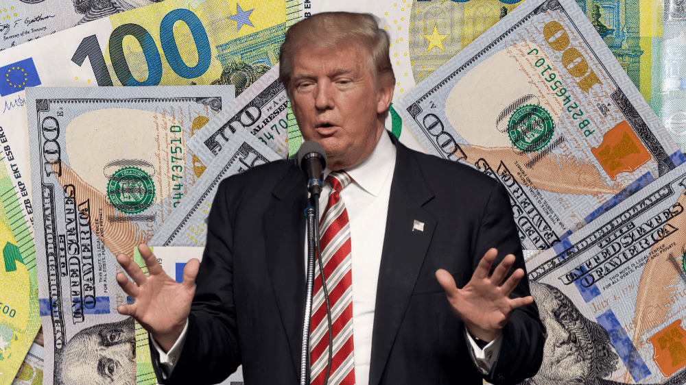 Euro má výrazne oslabiť na hodnotu rovnú americkému doláru