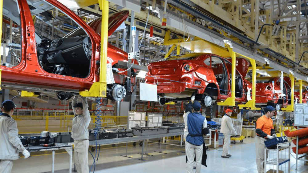 Prepúšťanie v automobilovom priemysle pokračuje. Tentokrát príde o prácu 1 000 zamestnancov