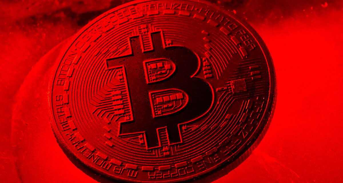 Kryptomenový trh zachvátila panika: Analytik prezradil, čo sa deje