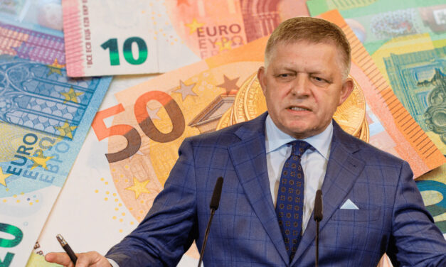 Slováci stratia stovky eur: Konsolidácia ženie Slovensko do krízy