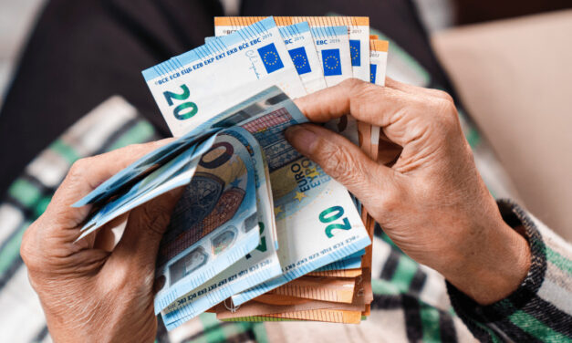 Ako mesačná úspora 250 € môže priniesť miliónový dôchodok