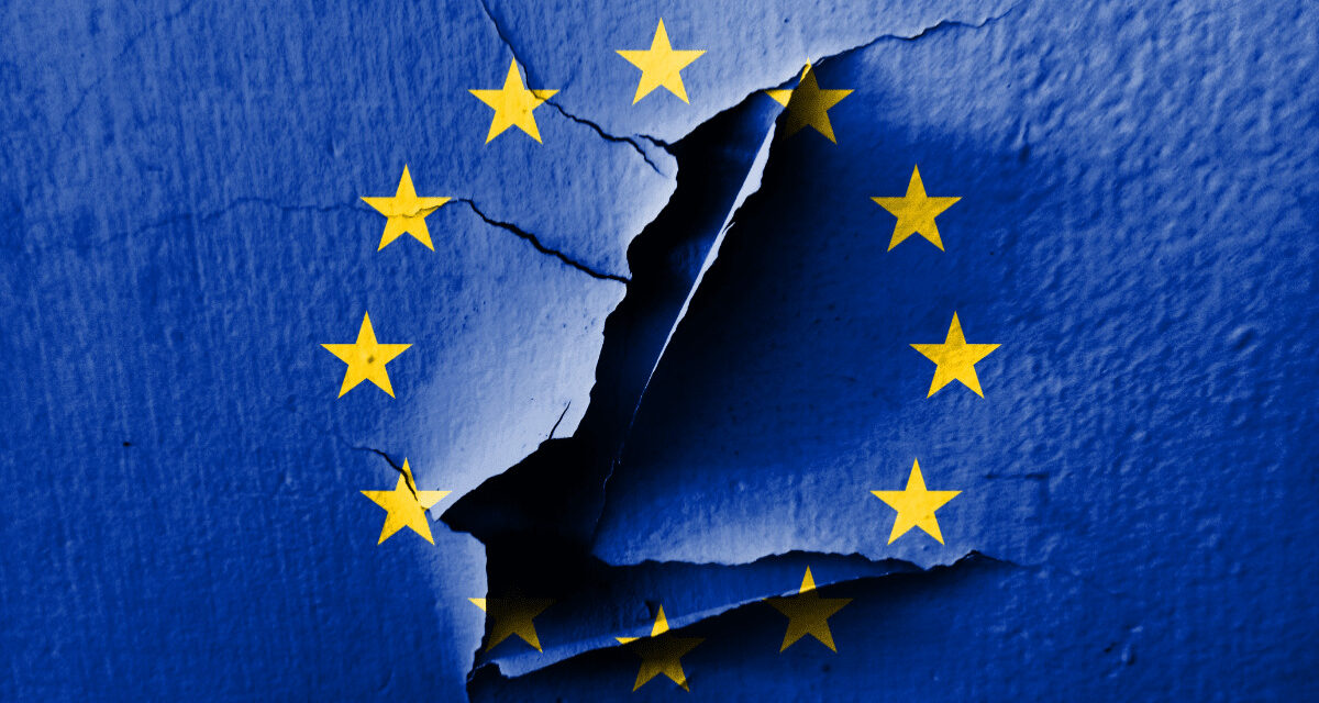 Európe hrozí finančný kolaps? MMF varuje pred dlhovou vlnou, akú ešte nezažila