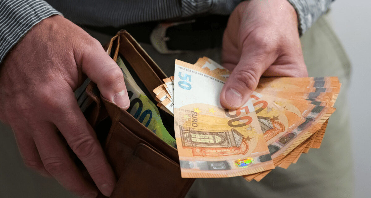 Od nuly k 10 000 €: Jeden rok investovania s pravidelnými mesačnými vkladmi