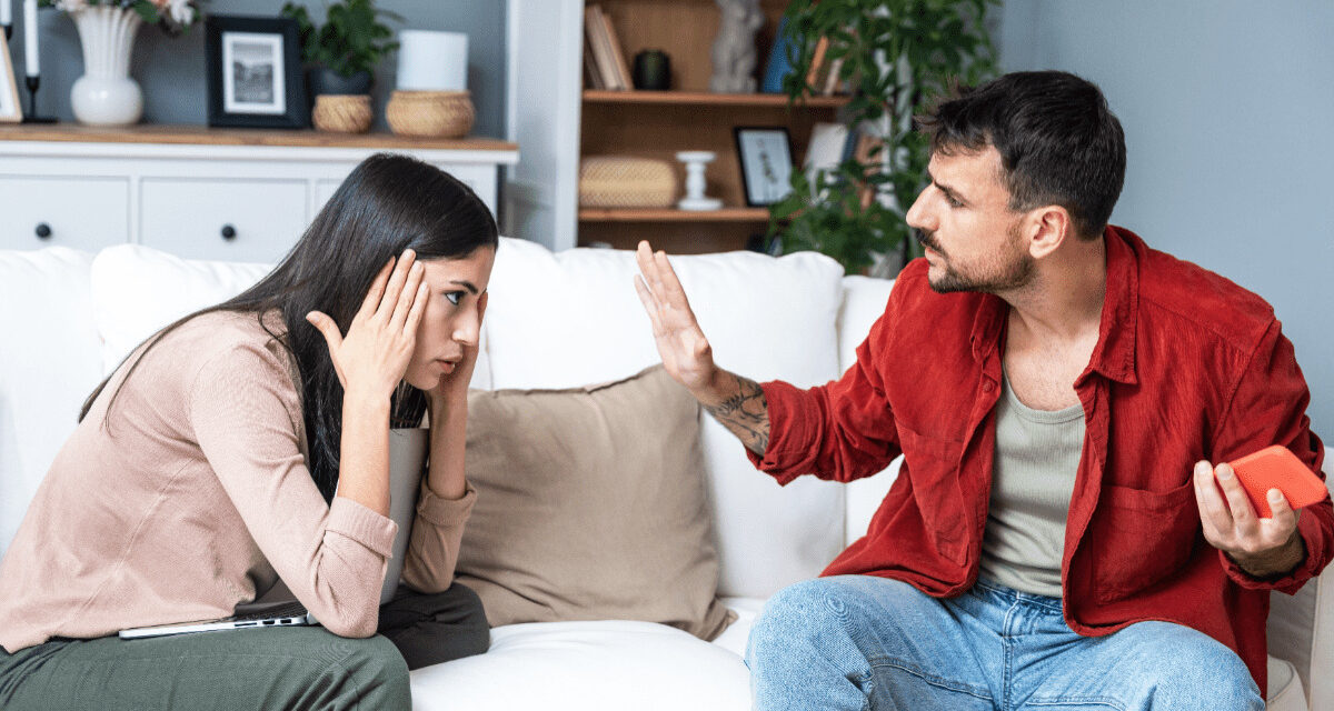 Peniaze na 1. mieste: Návod ako prežiť rozchod bez finančnej katastrofy a neprísť o všetko