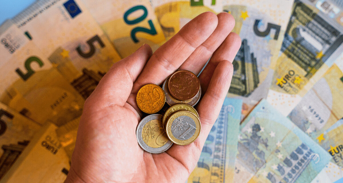 Prečo Slováci stále šetria nesprávne a ako to zmeniť