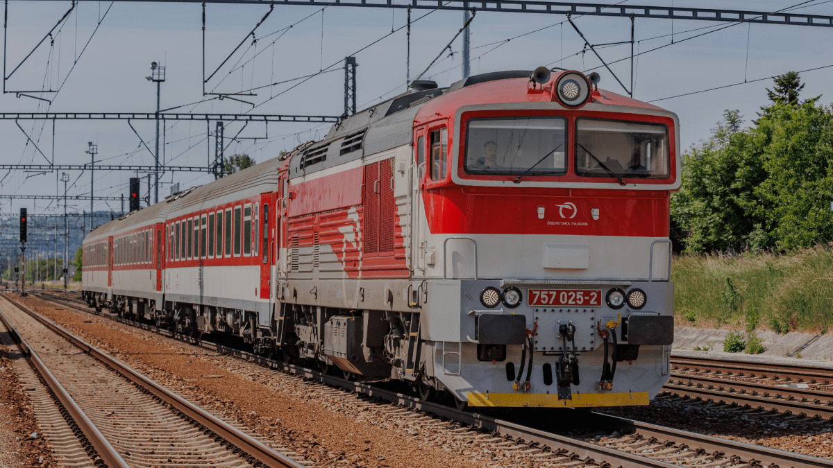 ZSSK kupuje 10 lôžkových vozňov