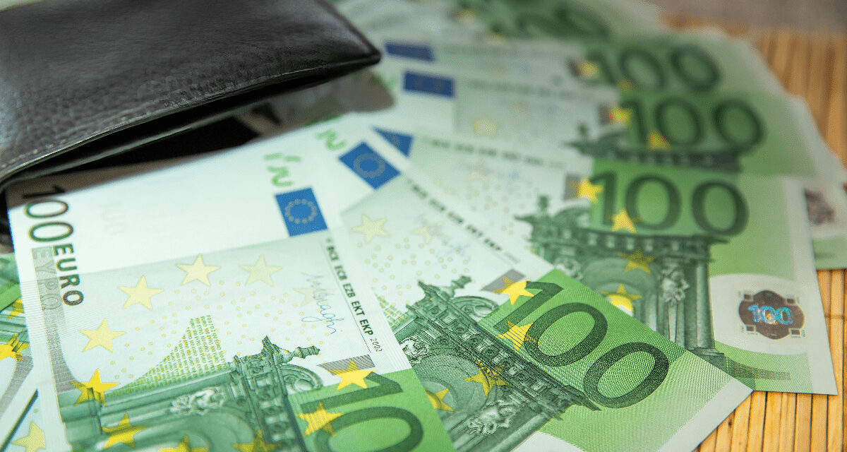 Ako vám 100 € mesačne vyrába 500 000 € do dôchodku