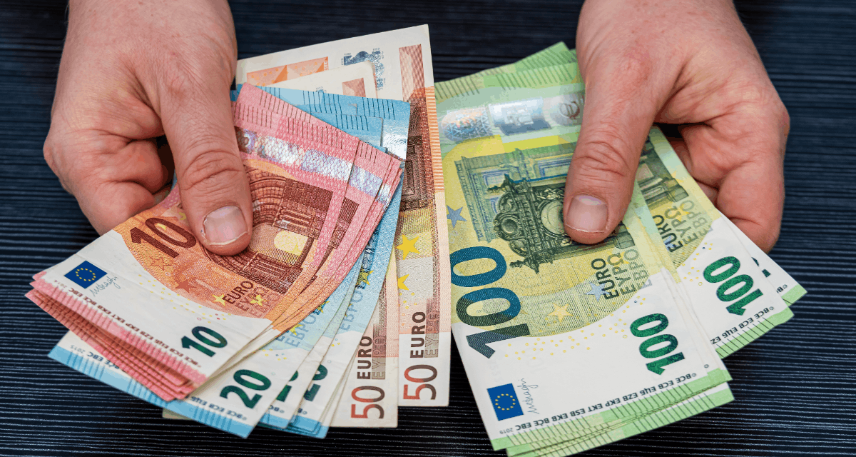 Nechal som 10 000 € v banke 5 rokov. O koľko ma pripravila inflácia?