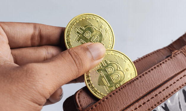 Pád krypto elity: Bitcoin prišiel o viac než 7 000 milionárov