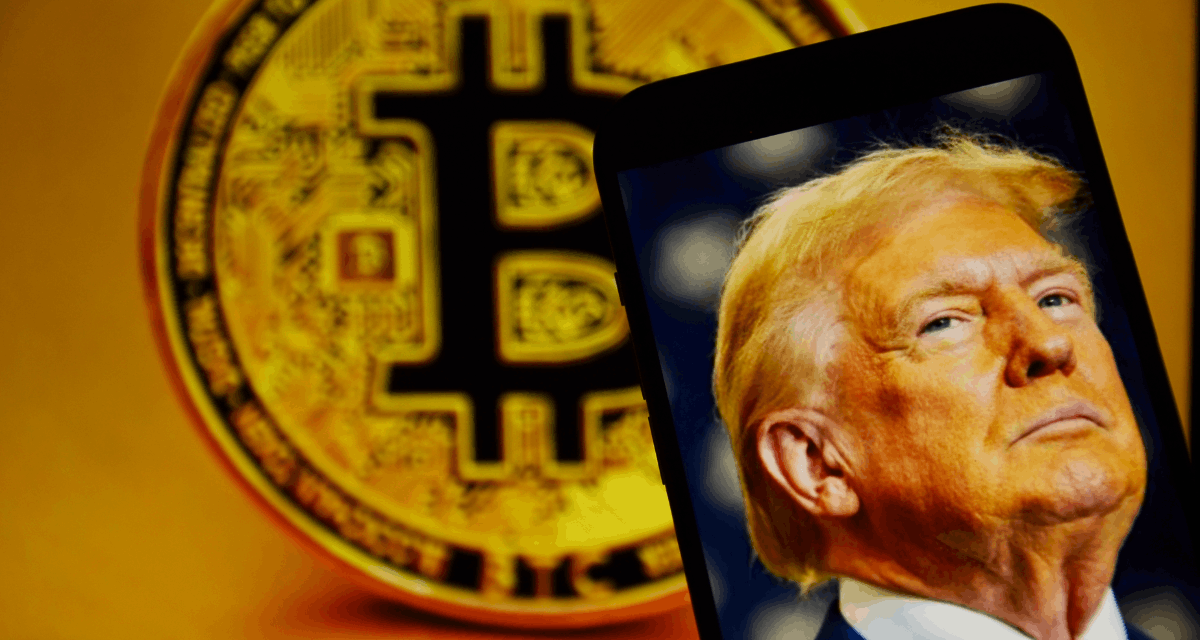 Geopolitická búrka rozhýbala Bitcoin: Trump odvoláva hrozbu ciel