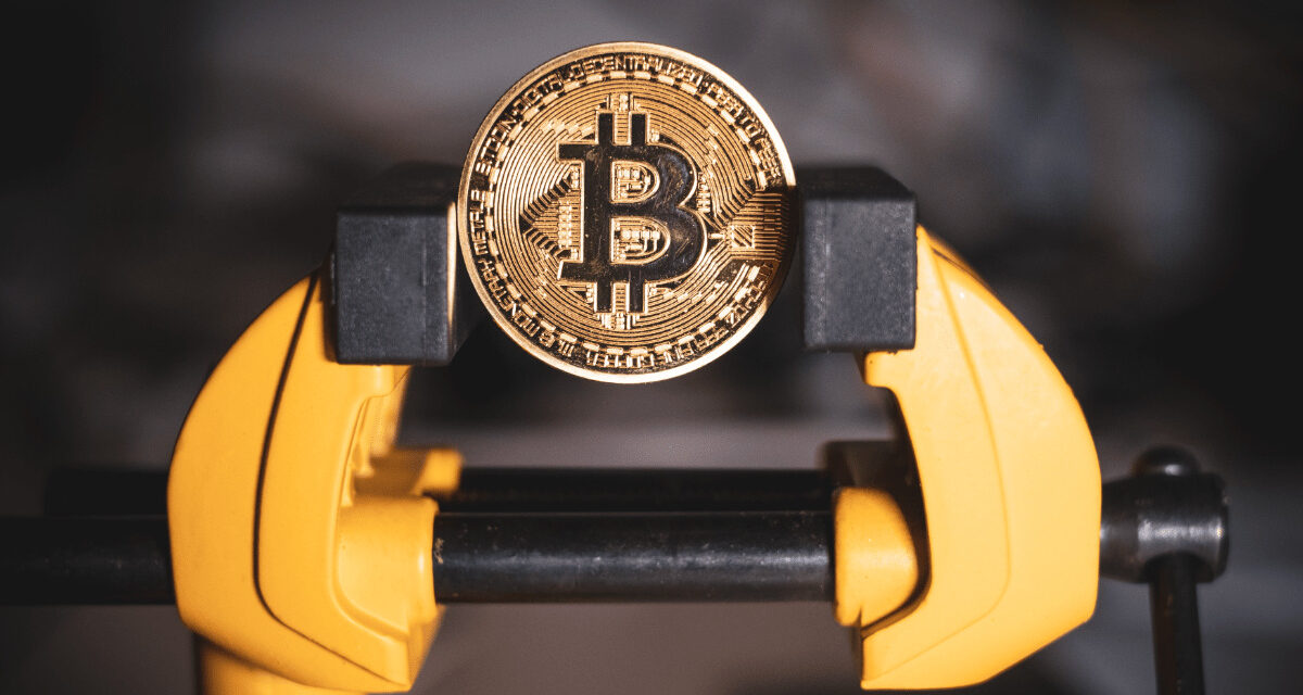 Bitcoin testuje nervy investorov: Support drží, no neistota rastie