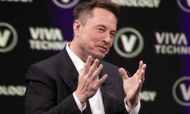 Elon Musk naznačil kúpu obrovskej firmy. Akcie môžu vyletieť