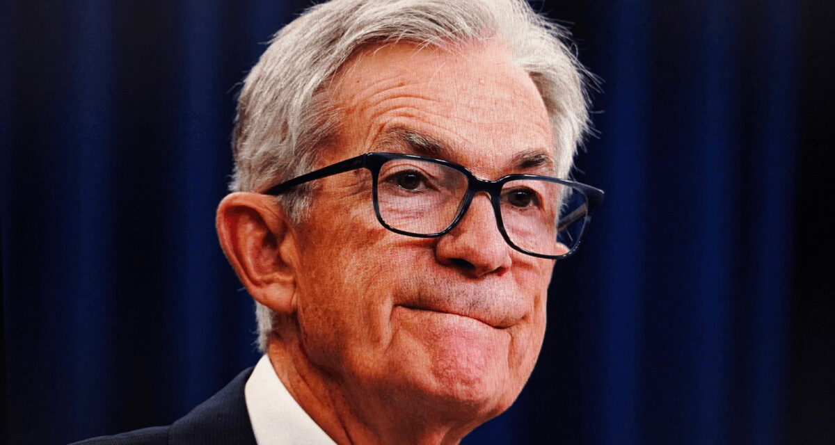 Menová stabilita v ohrození: Kríza FED-u presmerovala investorov k Bitcoinu