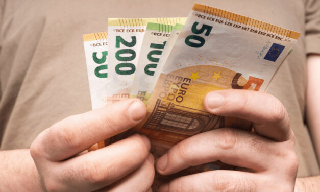 50 € vs. 200 € mesačne: Aký je rozdiel po 20 rokoch investovania