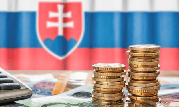 Škrtať miesta nestačí: Odborníci žiadajú rušenie zbytočných úkonov