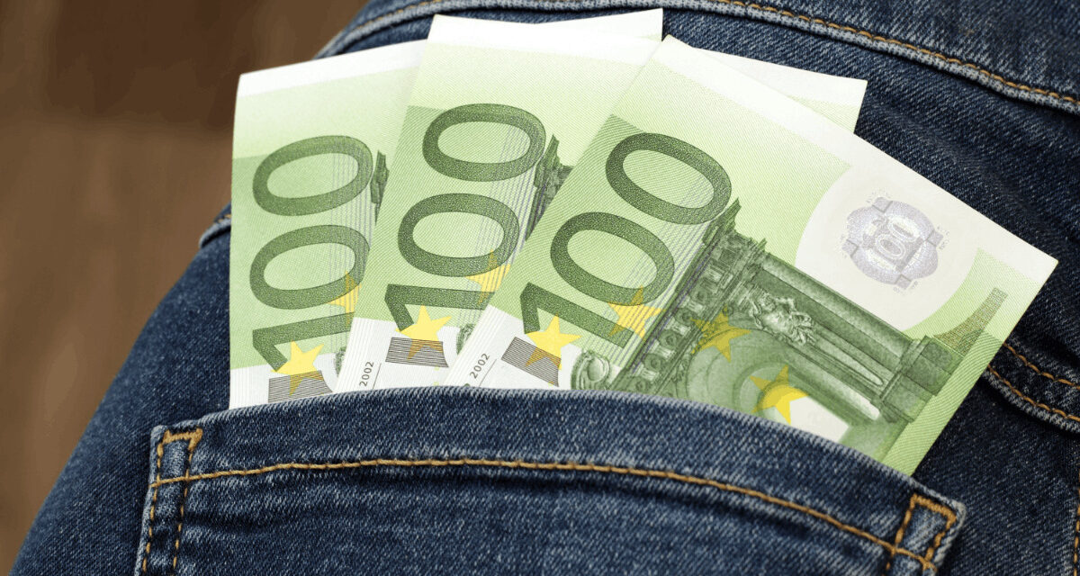 Ako získať navyše príjem 300 € mesačne pomocou ETF portfólia