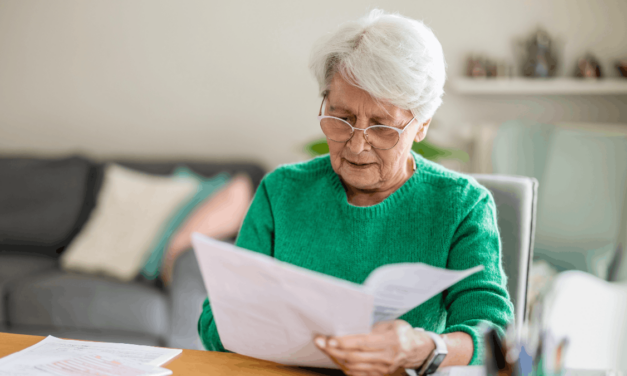 Minimálny dôchodok v roku 2026 stúpol: Pracovali ste 30 či 50 rokov? Štát vypláca tieto sumy