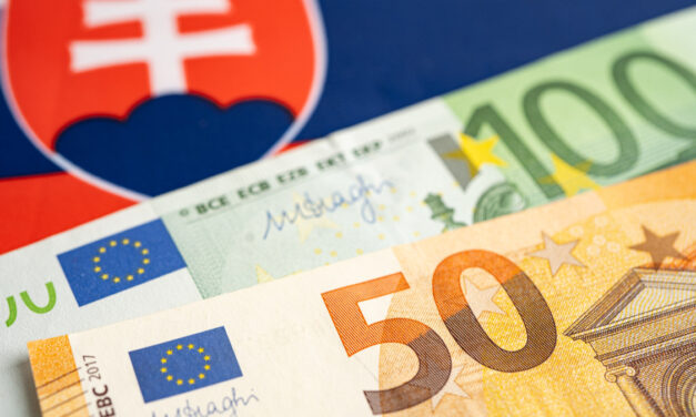 Preplatok na dani: Možno vám štát dlží peniaze a vy o tom ani netušíte