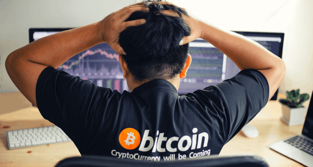 Zisky padajú o 96 %: Vysychanie likvidity tlačí Bitcoin nadol