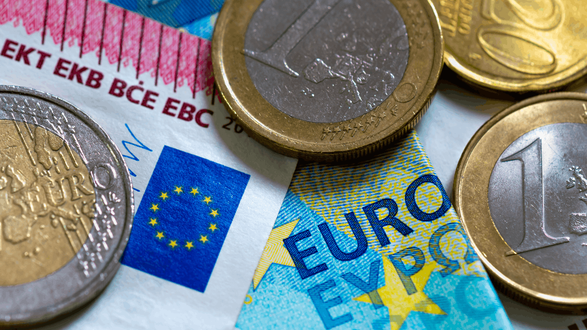 ECB varuje pred možným rastom inflácie