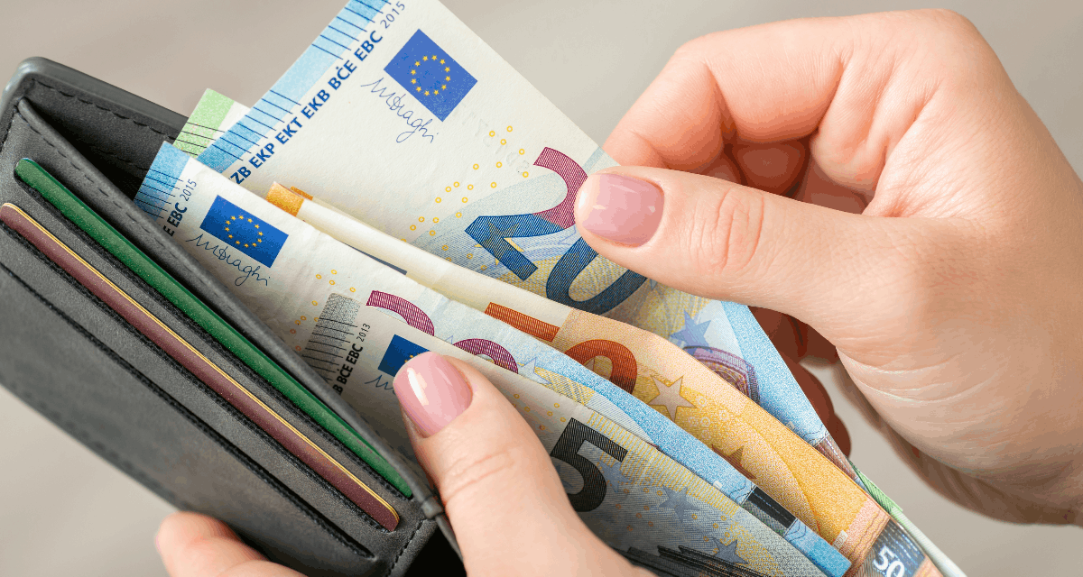 NBS zadržala tisícky falošných bankoviek: Skontrolujte si peňaženku, možno ich máte aj vy