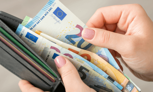 NBS zadržala tisícky falošných bankoviek: Skontrolujte si peňaženku, možno ich máte aj vy