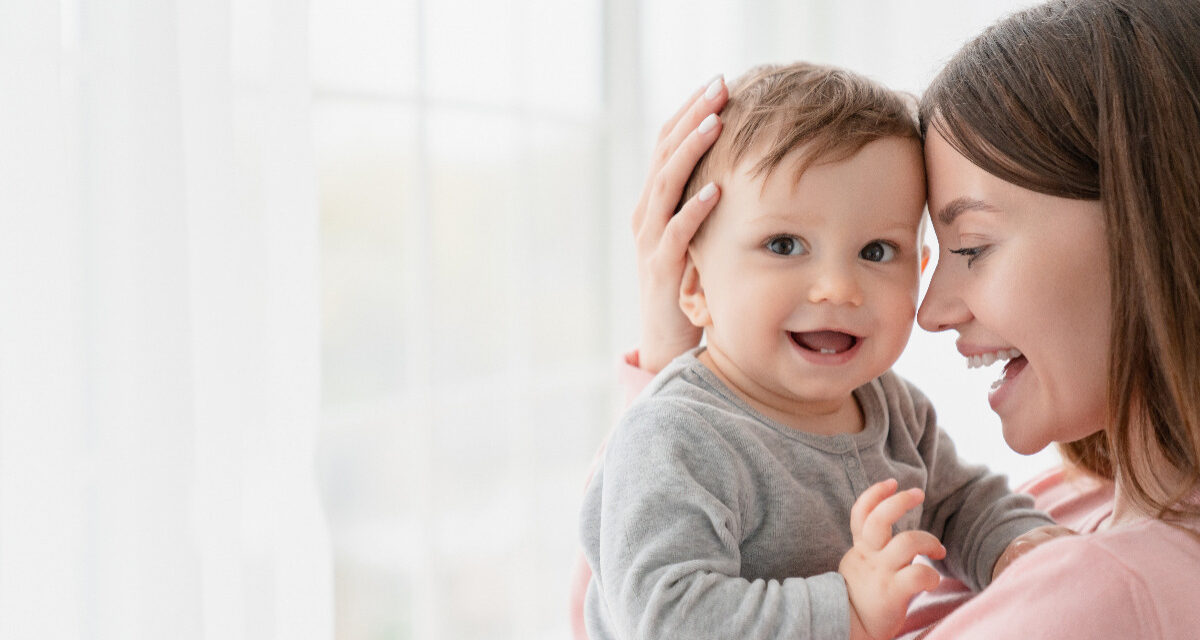 Tisíce rodičov môžu dostať vyššie materské: Maximum presahuje 2 300 eur